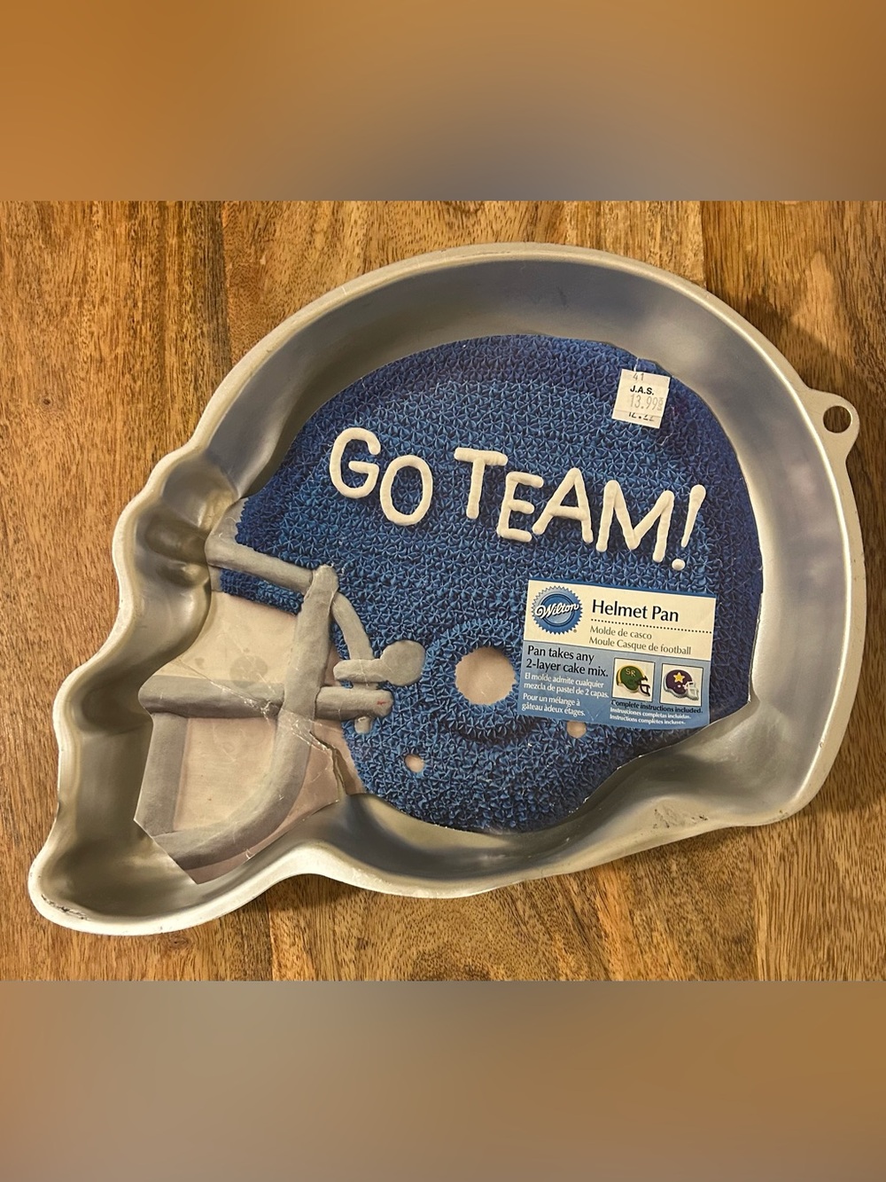 Wilton Football Pan with Instructions and Insert